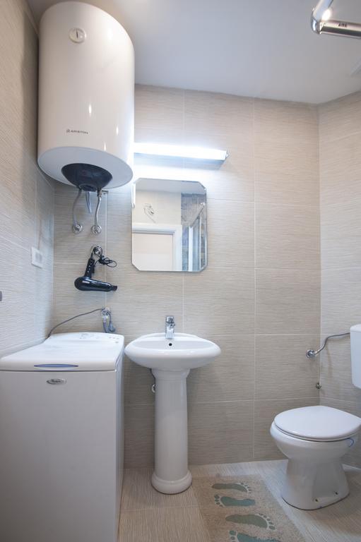 Adrovic Apartment *